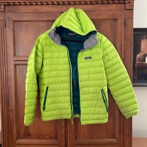 Patagonia HoodedDown Jacket, sz M